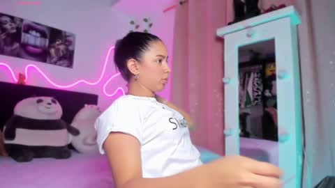 VICTORIA 3 online show from 10/19/25, 09:15