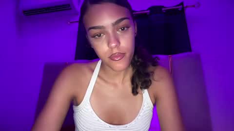 Snapshot of vickyyyx chatting on 05/26/26, 02:18 Goddess Victory online show from 05/26/26, 02:18