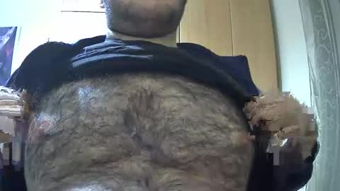 VictorHume online show from 11/05/25, 05:35