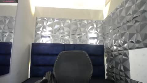 Victoria  online show from 09/22/25, 02:52