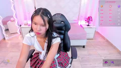 victoria1_tay online show from 05/13/26, 07:55