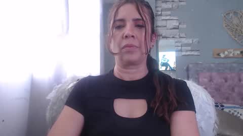 Snapshot of victoria25_meester chatting on 12/02/24, 08:22 Hi guys   Im victoria  Be the one who can control me in PVT online show from 12/02/24, 08:22