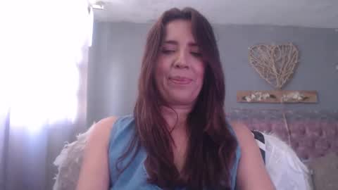 Snapshot of victoria25_meester chatting on 12/10/24, 07:54 Hi guys   Im victoria  Be the one who can control me in PVT online show from 12/10/24, 07:54