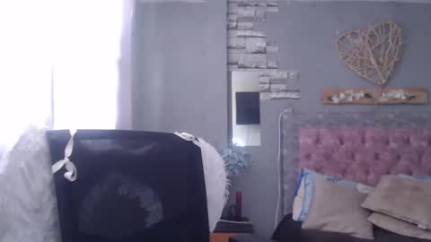 Snapshot of victoria25_meester chatting on 12/14/24, 05:14 Hi guys   Im victoria  Be the one who can control me in PVT online show from 12/14/24, 05:14