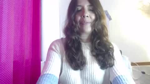 Snapshot of victoria25_meester chatting on 01/07/25, 04:27 Hi guys   Im victoria  Be the one who can control me in PVT online show from 01/07/25, 04:27