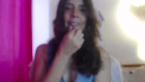 Snapshot of victoria25_meester chatting on 01/10/25, 03:48 Hi guys   Im victoria  Be the one who can control me in PVT online show from 01/10/25, 03:48