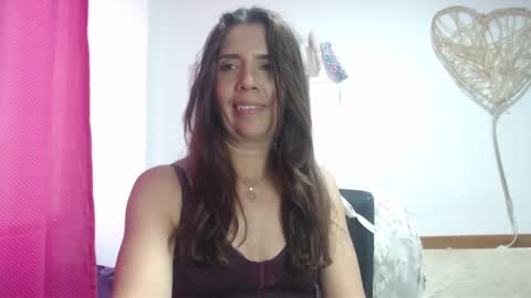 Snapshot of victoria25_meester chatting on 01/14/25, 06:17 Hi guys   Im victoria  Be the one who can control me in PVT online show from 01/14/25, 06:17