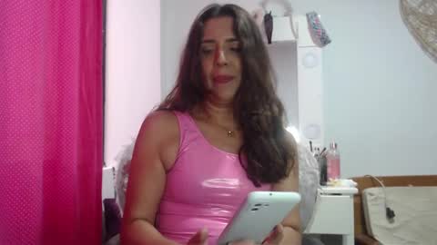 Snapshot of victoria25_meester chatting on 01/18/25, 03:49 Hi guys   Im victoria  Be the one who can control me in PVT online show from 01/18/25, 03:49