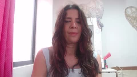 Snapshot of victoria25_meester chatting on 01/26/25, 02:19 Hi guys   Im victoria  Be the one who can control me in PVT online show from 01/26/25, 02:19