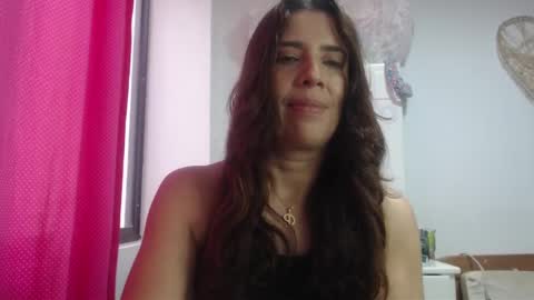 Snapshot of victoria25_meester chatting on 01/29/25, 03:37 Hi guys   Im victoria  Be the one who can control me in PVT online show from 01/29/25, 03:37