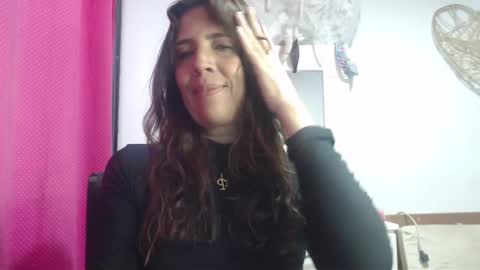 Snapshot of victoria25_meester chatting on 01/31/25, 09:26 Hi guys   Im victoria  Be the one who can control me in PVT online show from 01/31/25, 09:26