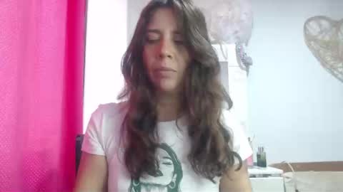 Snapshot of victoria25_meester chatting on 02/07/25, 03:41 Hi guys   Im victoria  Be the one who can control me in PVT online show from 02/07/25, 03:41