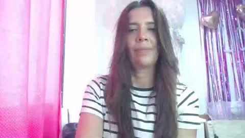 Snapshot of victoria25_meester chatting on 02/19/25, 04:55 Hi guys   Im victoria  Be the one who can control me in PVT online show from 02/19/25, 04:55