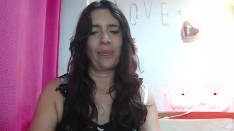 Snapshot of victoria25_meester chatting on 03/09/25, 11:25 Hi guys   Im victoria  Be the one who can control me in PVT online show from 03/09/25, 11:25