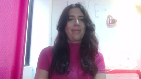 Snapshot of victoria25_meester chatting on 03/12/25, 09:13 Hi guys   Im victoria  Be the one who can control me in PVT online show from 03/12/25, 09:13