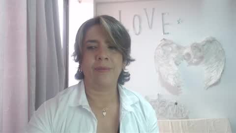 Snapshot of victoria25_meester chatting on 09/13/25, 03:01 Hi guys   Im victoria  Be the one who can control me in PVT online show from 09/13/25, 03:01