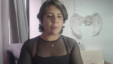 Snapshot of victoria25_meester chatting on 09/14/25, 07:35 Hi guys   Im victoria  Be the one who can control me in PVT online show from 09/14/25, 07:35