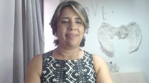 Snapshot of victoria25_meester chatting on 09/19/25, 09:04 Hi guys   Im victoria  Be the one who can control me in PVT online show from 09/19/25, 09:04