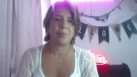 Snapshot of victoria25_meester chatting on 10/05/25, 03:32 Hi guys   Im victoria  Be the one who can control me in PVT online show from 10/05/25, 03:32