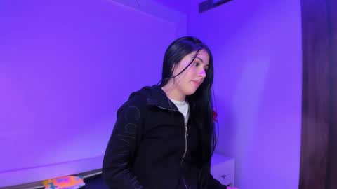 Victoria online show from 03/19/26, 03:49