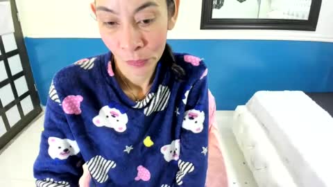 Victoria  grey  online show from 07/20/26, 06:38