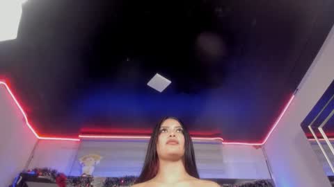 Victoria online show from 12/14/25, 09:03