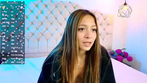 Snapshot of victoria_adams14 chatting on 12/24/24, 03:58 Victoria for you online show from 12/24/24, 03:58