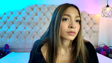 Snapshot of victoria_adams14 chatting on 01/12/25, 06:16 Victoria for you online show from 01/12/25, 06:16
