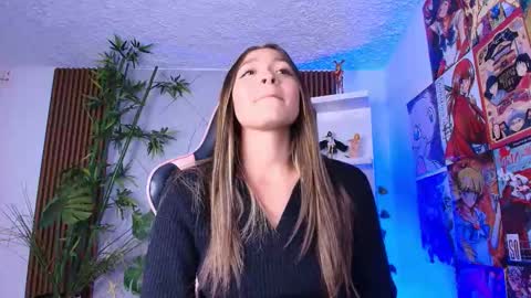 Snapshot of victoria_adams14 chatting on 10/19/25, 03:40 Victoria for you online show from 10/19/25, 03:40