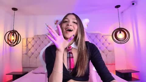  Victoria for you  online show from 04/11/26, 07:45