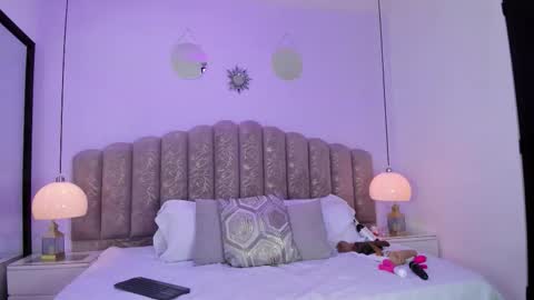 valentina online show from 02/08/26, 12:19