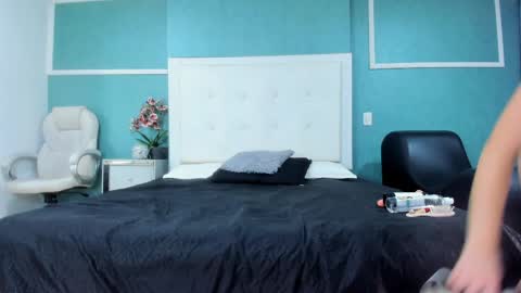 Snapshot of victoria_cutee chatting on 05/07/26, 12:21 online show from 05/07/26, 12:21