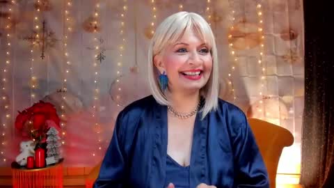 diorvictoria9 online show from 01/03/25, 06:14