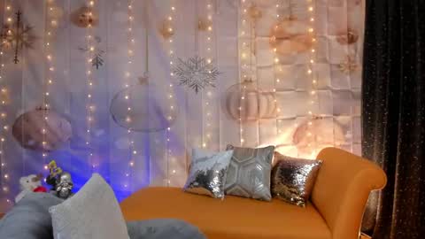 diorvictoria9 online show from 01/31/25, 07:29