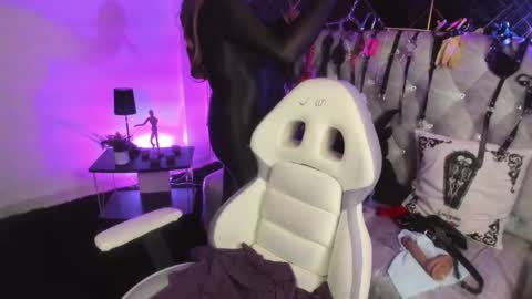 victoria_floyd1 online show from 01/15/26, 08:12