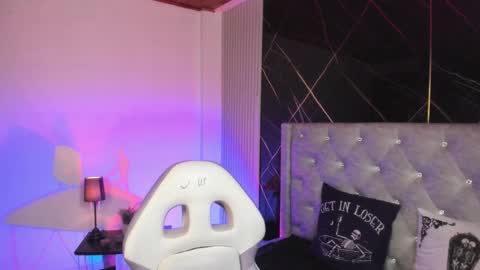 victoria_floyd1 online show from 02/19/26, 09:33