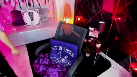 victoria_floyd1 online show from 07/01/26, 11:37