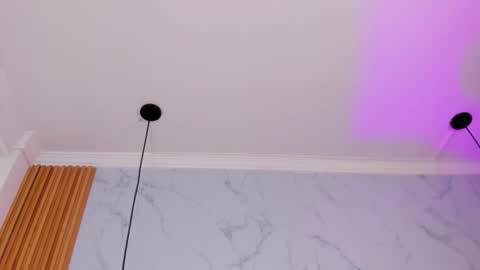  Victoria Lozano  online show from 02/24/25, 04:04