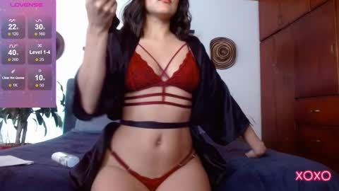 Snapshot of victoria_martelo chatting on 12/27/24, 03:59 VICTORIA MARTELO online show from 12/27/24, 03:59