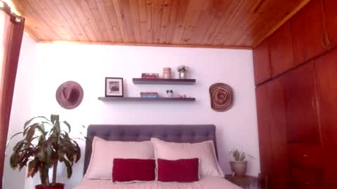 Snapshot of victoria_martelo chatting on 04/08/26, 03:45 VICTORIA MARTELO online show from 04/08/26, 03:45