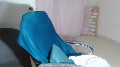 VICKY online show from 01/26/25, 08:45