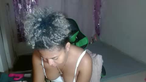 VICKY online show from 12/03/25, 12:58