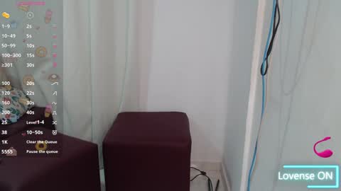 Snapshot of victoria_milf06 chatting on 01/09/25, 06:17 victoria online show from 01/09/25, 06:17