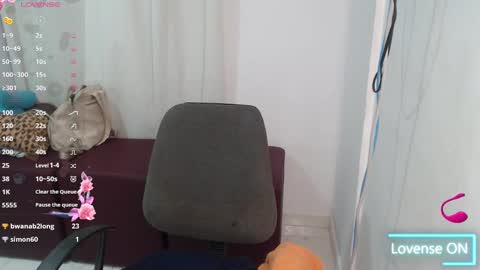 Snapshot of victoria_milf06 chatting on 01/22/25, 09:46 victoria online show from 01/22/25, 09:46