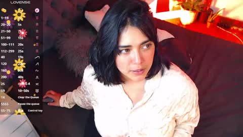 Snapshot of victoria_monteroo chatting on 06/01/26, 12:01 Call me Vic online show from 06/01/26, 12:01