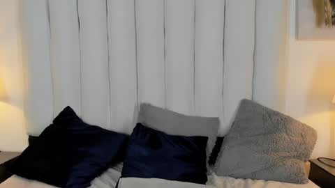 Snapshot of victoria_queen2 chatting on 12/31/24, 04:06 victoria_queen2 online show from 12/31/24, 04:06