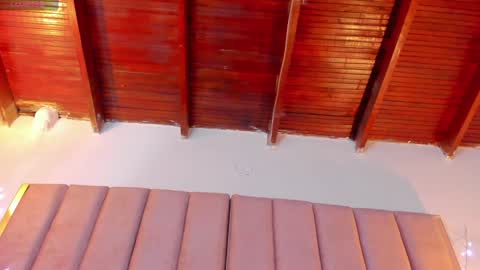 VICTORIA online show from 01/17/25, 06:54