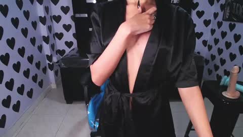 Snapshot of victoria_ricci_a chatting on 02/22/25, 09:15 Victoria online show from 02/22/25, 09:15