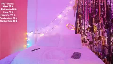 victoria_rossett online show from 09/27/25, 11:21