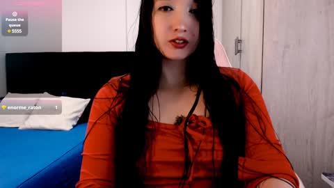 Snapshot of victoria_smile_ chatting on 01/06/25, 03:08 Victoria online show from 01/06/25, 03:08